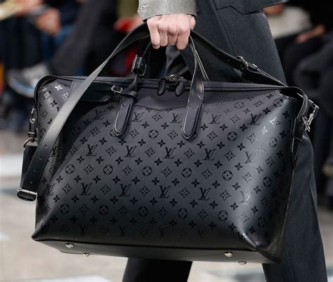 louis vuitton mens bage